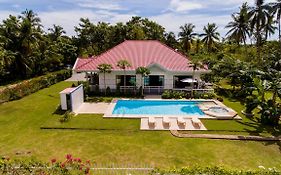 Bohol White House Bed & Breakfast